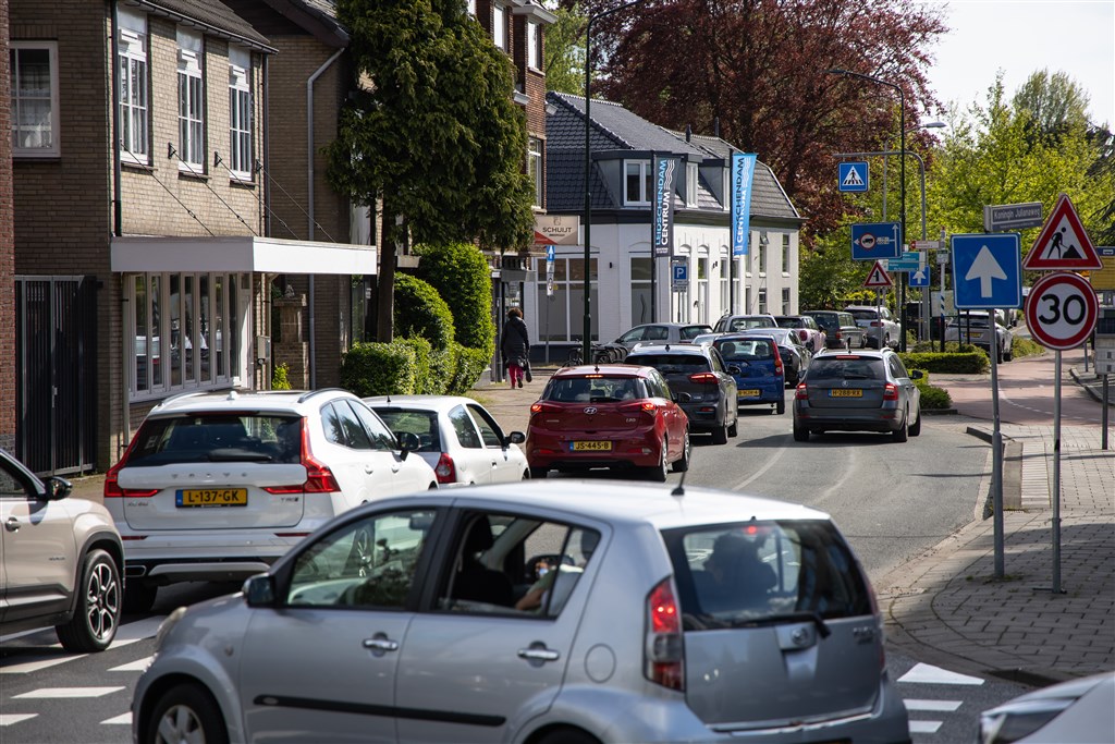 CPB: laag inkomen maar wél een auto? Dan betaal je gemiddeld meer belasting CPB: laag inkomen maar wél een auto? Dan betaal je gemiddeld meer belasting