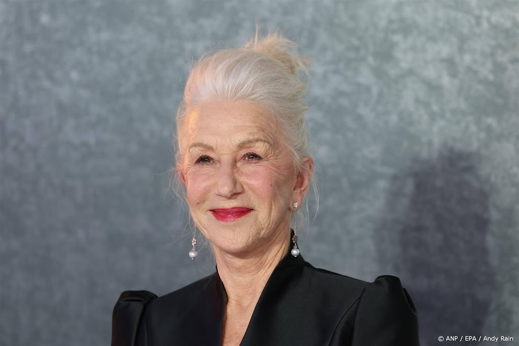 Helen Mirren: James Bond-reeks doordrenkt van seksisme Helen Mirren: James Bond-reeks doordrenkt van seksisme