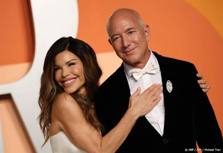 Kim Kardashian, Oprah en Katy Perry bij bruiloft Bezos en Sánchez Kim Kardashian, Oprah en Katy Perry bij bruiloft Bezos en Sánchez
