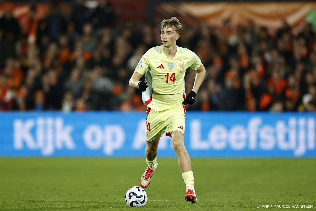 Sportkrant: Real Madrid telt 50 miljoen neer voor Nederlands-Spaanse Dean Huijsen Sportkrant: Real Madrid telt 50 miljoen neer voor Nederlands-Spaanse Dean Huijsen
