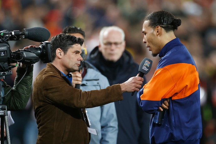Van Dijk teleurgesteld na nieuwe mislukte penaltyreeks Van Dijk teleurgesteld na nieuwe mislukte penaltyreeks