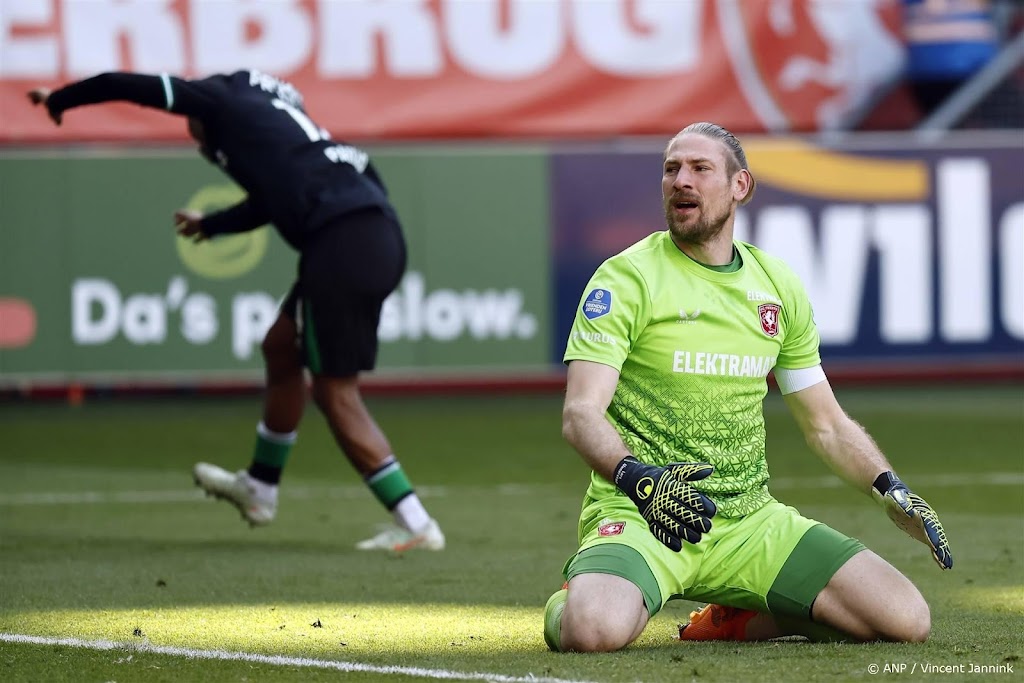 FC Twente zonder keeper Unnerstall in uitduel met Ajax FC Twente zonder keeper Unnerstall in uitduel met Ajax