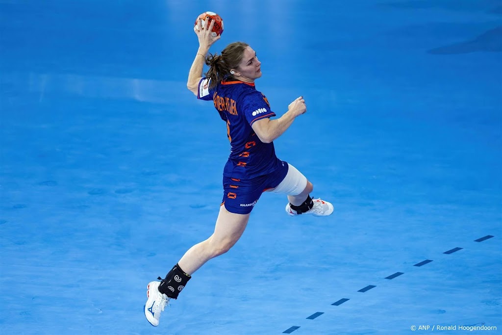 Handbalster Van der Heijden (34) kondigt afscheid aan Handbalster Van der Heijden (34) kondigt afscheid aan
