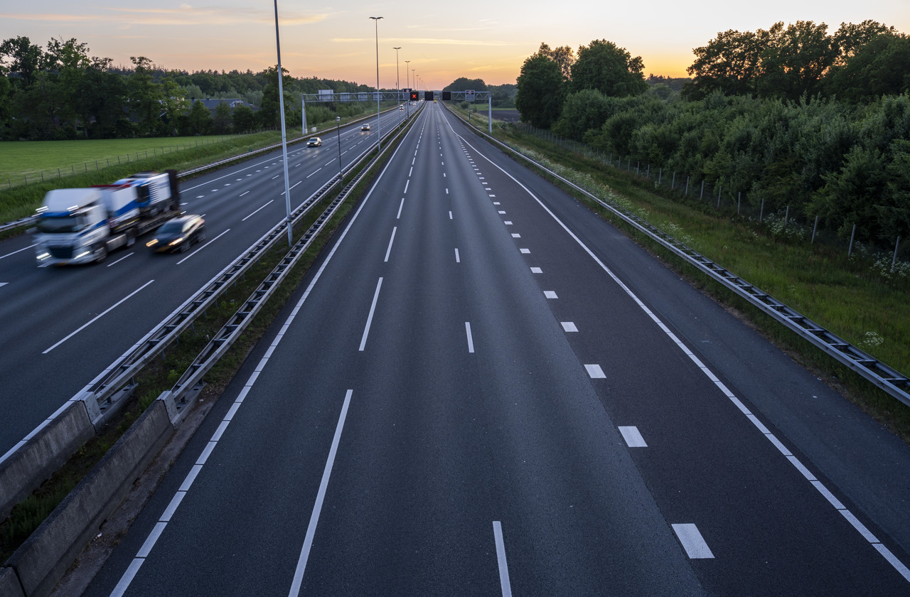 Meerdere gewonden na ongeluk met spookrijder op A12 Meerdere gewonden na ongeluk met spookrijder op A12