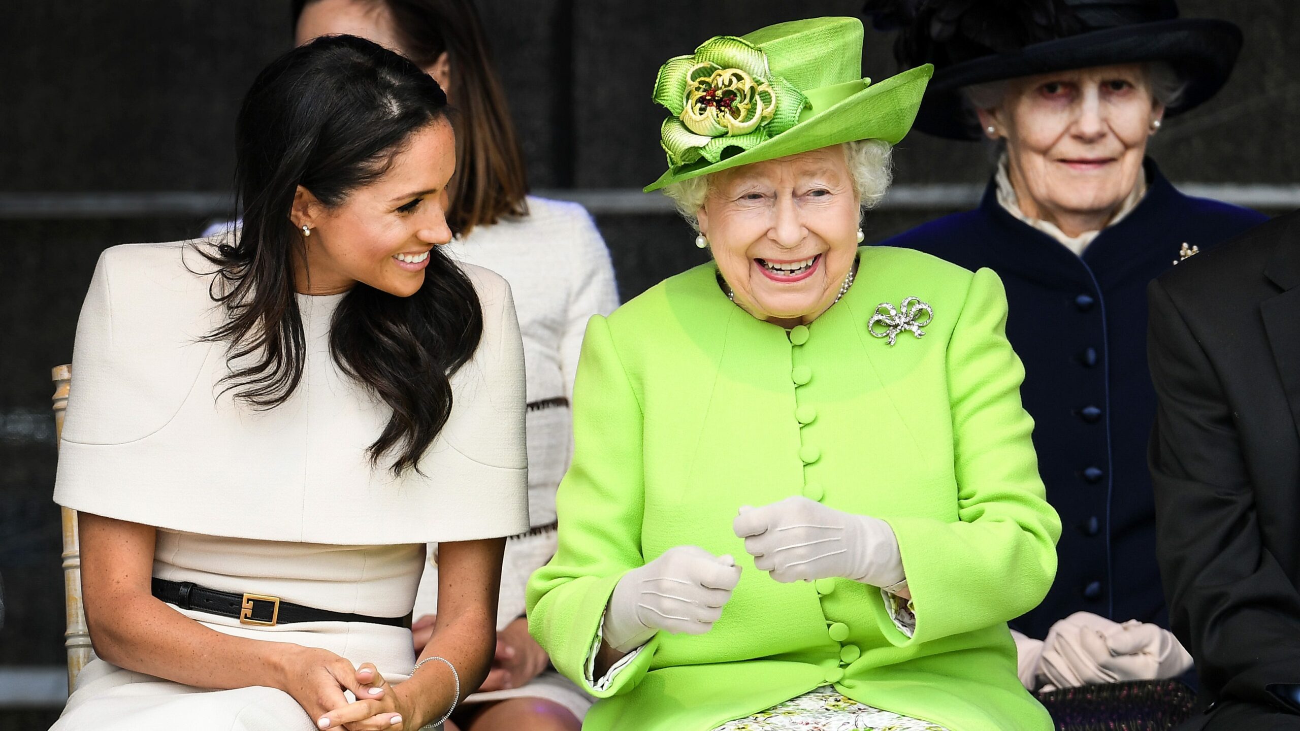Meghan Markle kreeg fikse terechtwijzing van koningin Elizabeth Meghan Markle kreeg fikse terechtwijzing van koningin Elizabeth
