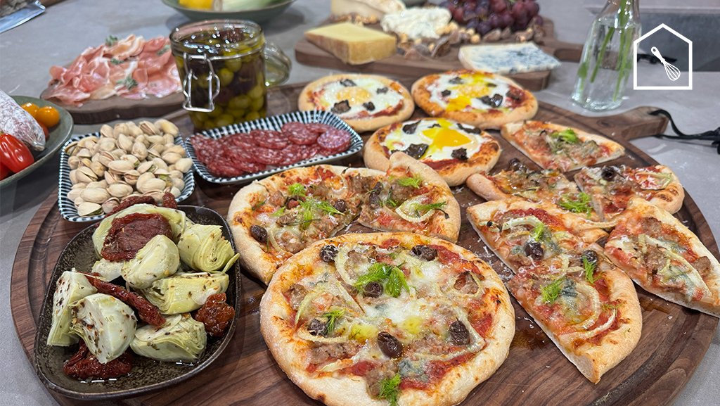 Pizza Bella Vita (Lekker Leven pizza) en uitsmijterpizza’s Pizza Bella Vita (Lekker Leven pizza) en uitsmijterpizza’s