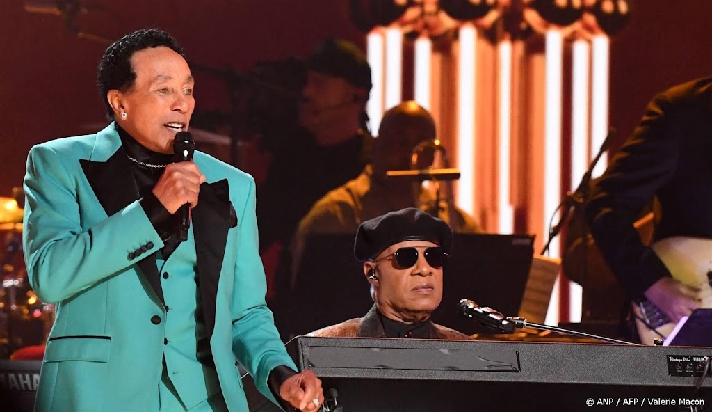 Politie onderzoekt beschuldigingen misbruik Smokey Robinson Politie onderzoekt beschuldigingen misbruik Smokey Robinson