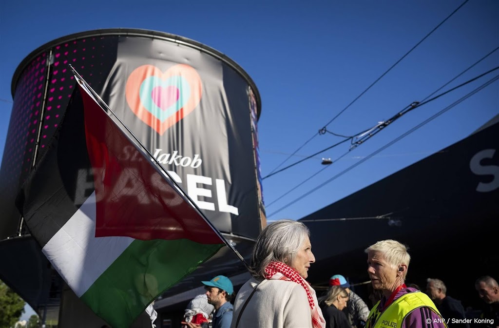 Rustig bij songfestivalarena Basel ondanks deelname Israël Rustig bij songfestivalarena Basel ondanks deelname Israël