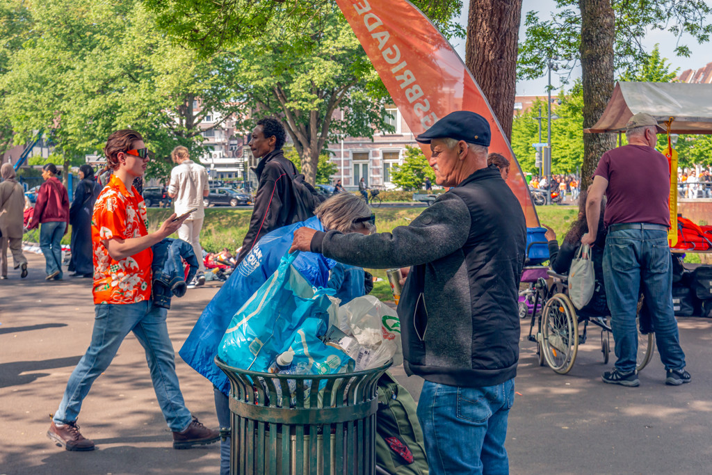 Statiegeld Nederland wil meer innamepunten en komt met eigen winkels Statiegeld Nederland wil meer innamepunten en komt met eigen winkels