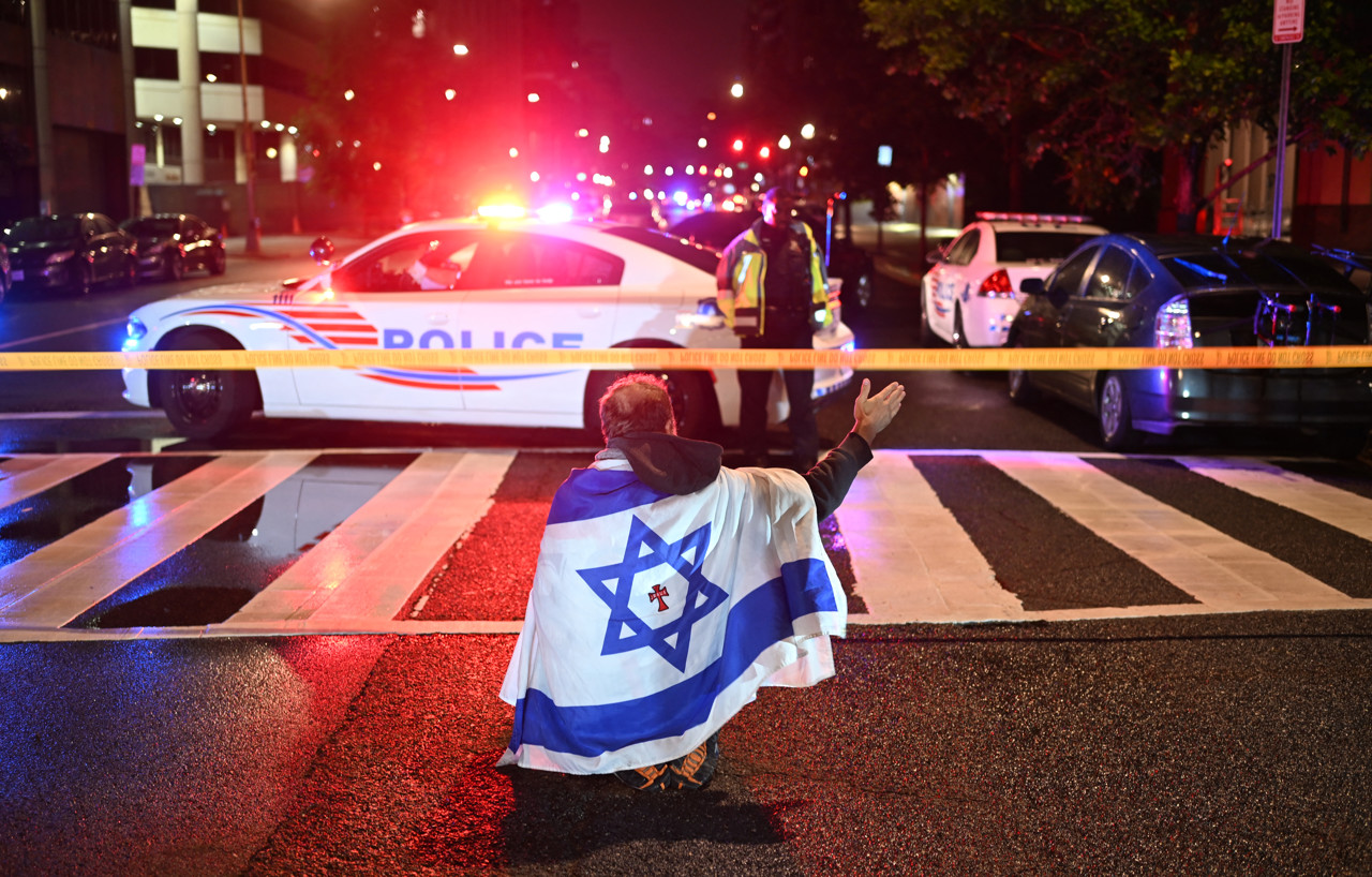Verdachte schietpartij Israëlische ambassade VS aangeklaagd voor moord Verdachte schietpartij Israëlische ambassade VS aangeklaagd voor moord