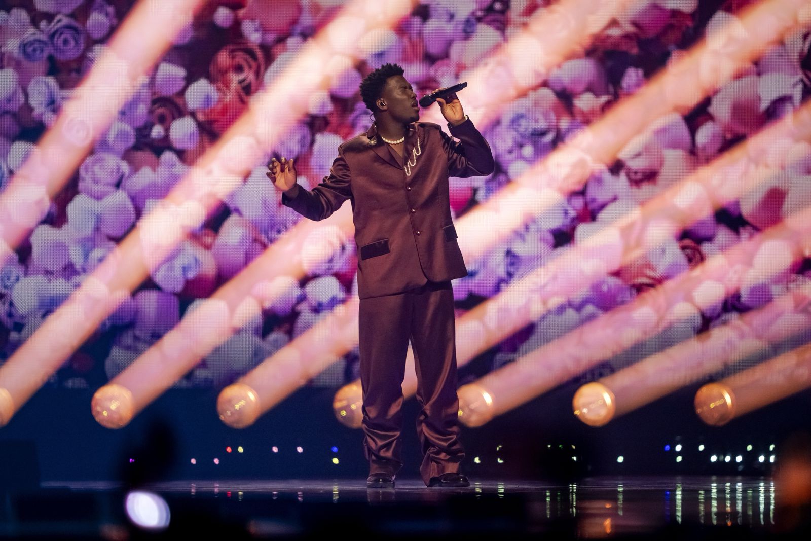 Zo laat moet je klaarzitten voor de finale van het Eurovisiesongfestival Zo laat moet je klaarzitten voor de finale van het Eurovisiesongfestival